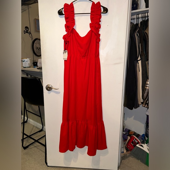 Red maxi dress - Picture 5 of 5